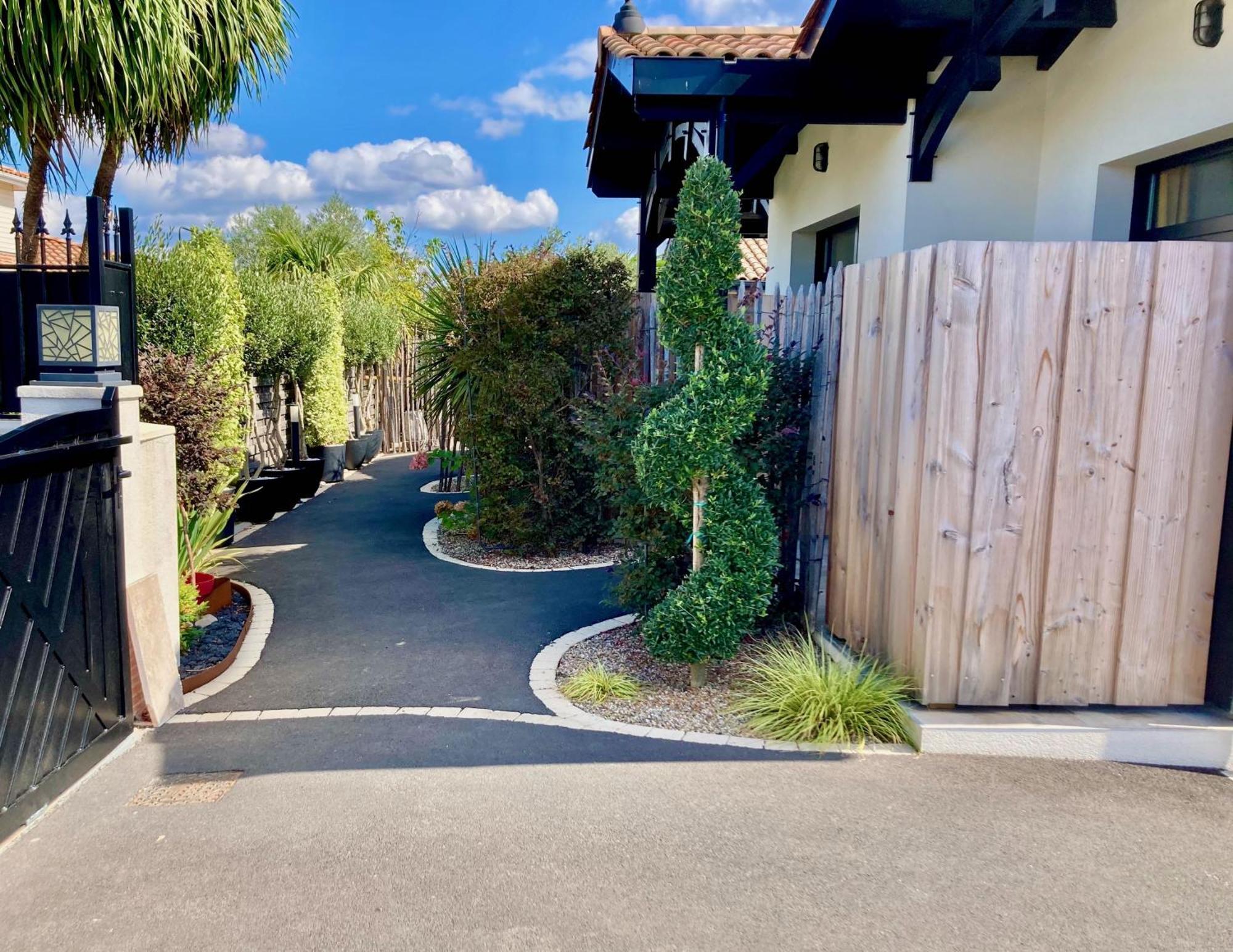 Hotel Particulier - Les Lodges Du Bassin D'Arcachon- Petit-Dejeuner Sur Demande- Prestations Haut De Gamme Гужан-Местрас Екстериор снимка