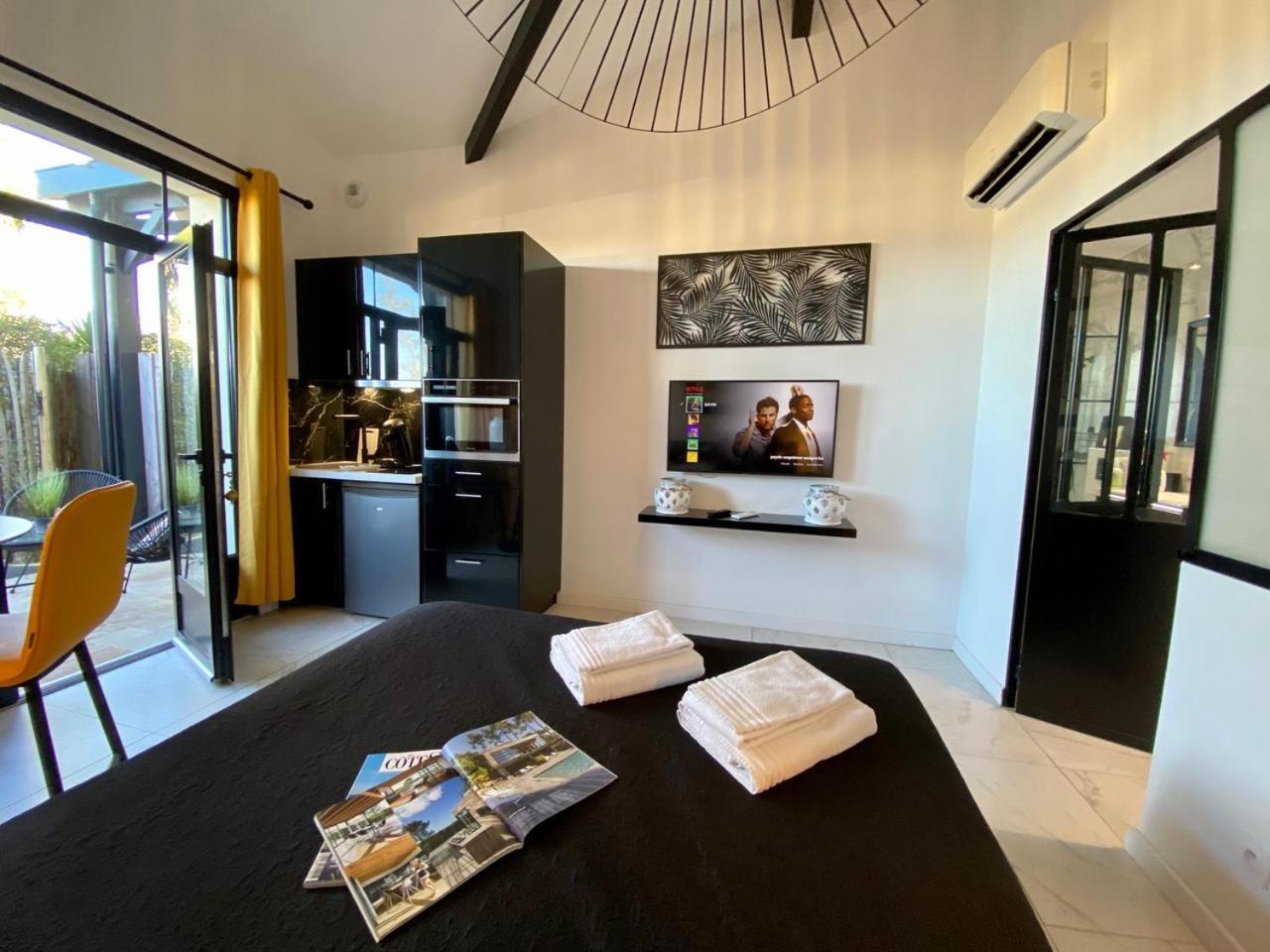 Hotel Particulier - Les Lodges Du Bassin D'Arcachon- Petit-Dejeuner Sur Demande- Prestations Haut De Gamme Гужан-Местрас Екстериор снимка